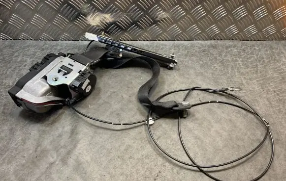 Mercedes-Benz S W221 Front seatbelt A2218603285