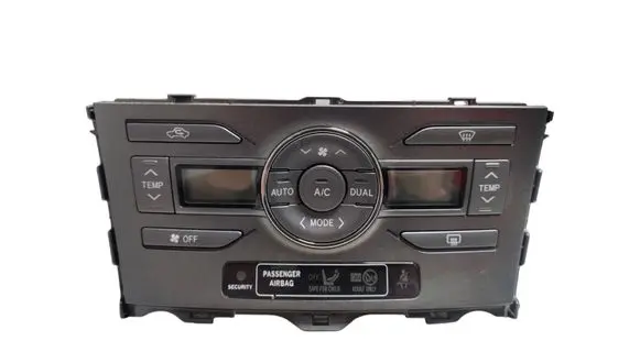 Toyota Auris 150 Climate control unit 5590002221