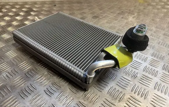 Hyundai Ioniq 5 Air conditioning (A/C) radiator (interior) T230628D