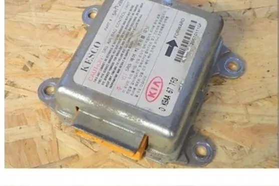 KIA Clarus Airbag control unit/module 0K9AA677F0
