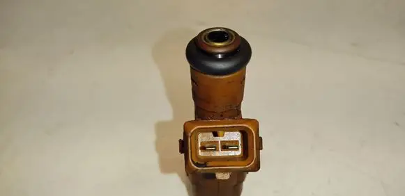 Volvo XC70 Fuel injector 0280155831 9186340
