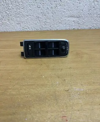 Jaguar F-Pace Other switches/knobs/shifts HK8314540AA F1062