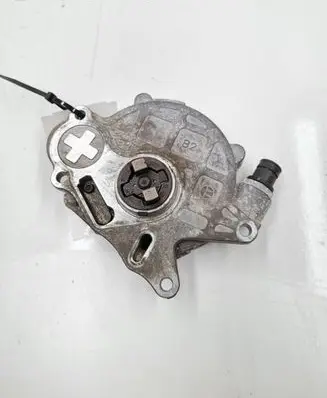 Seat Ibiza IV (6J,6P) Vacuum pump 03L145100
