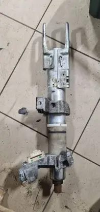 Steering wheel axle set