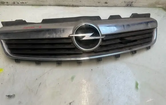 Opel Zafira B Front grill 13157590 321228108