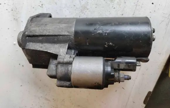 Audi A6 S6 C6 4F Starter motor 03G911023