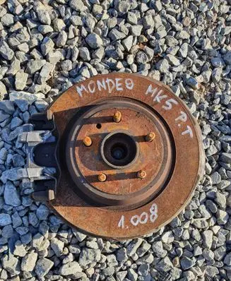 Rear wheel hub spindle/knuckle