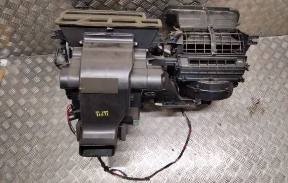 KIA Sorento Interior heater climate box assembly 