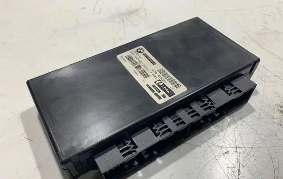 BMW 5 E60 E61 Comfort/convenience module 9167201 74742 532256857