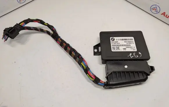 BMW 5 F10 F11 Rear brake EMF control unit/module 6799083 34436799083 34436850955
