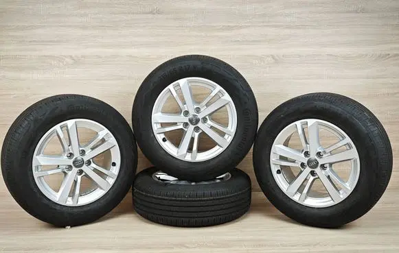 Audi Q3 F3 R17 alloy rim 83A601025F