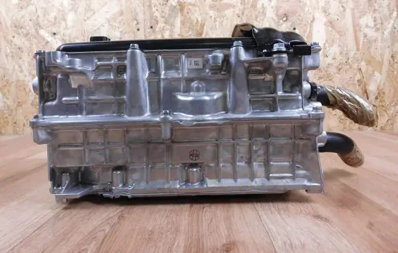 Toyota Yaris XP210 Voltage converter inverter G920052320