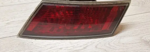 Tailgate rear/tail lights