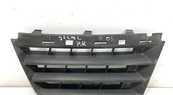Renault Scenic II - Grand scenic II Front bumper upper radiator grill 8200140329