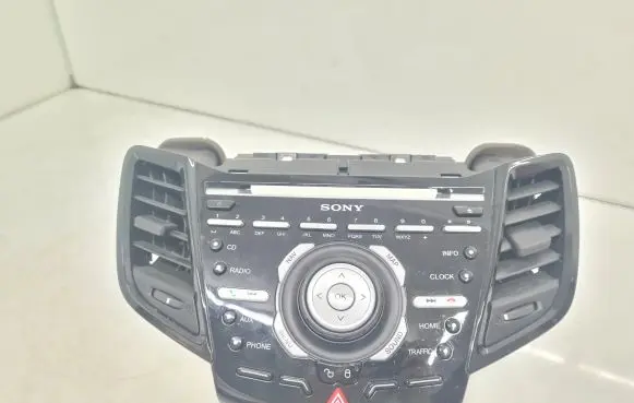 Ford Fiesta Head unit multimedia control C1BT18K811TA37AE 17JAN05AR1 C1BT18K811