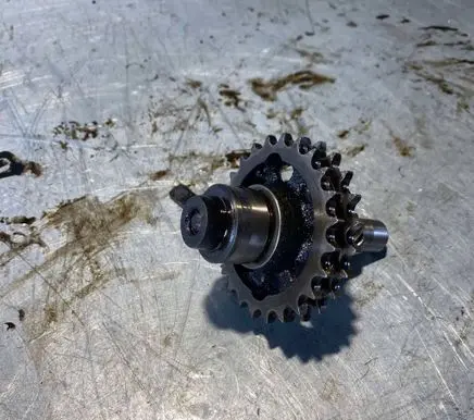 Mercedes-Benz E W124 Timing chain sprocket 