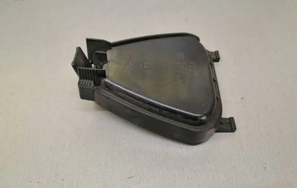 Volkswagen PASSAT B5 Headlight/headlamp dust cover 15443300
