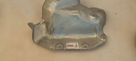 BMW 3 E46 Heat shield in engine bay 9477345