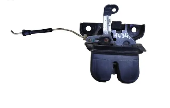 Audi A3 S3 8L Tailgate/trunk/boot lock/catch/latch 8L0827505E