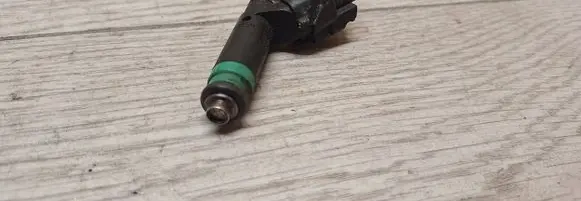 Jeep Grand Cherokee (WK) Fuel injector 53032704ab