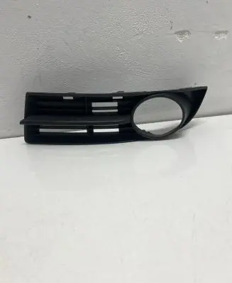 Volkswagen Caddy Front bumper lower grill 1T0853665A