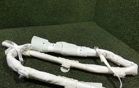 Roof airbag
