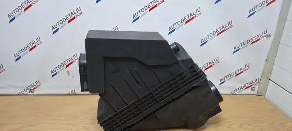 BMW X3 F25 Air filter box 8519129