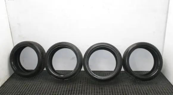 Hyundai i30 R12 summer tire 22540R18