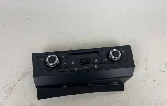 Audi A4 S4 B8 8K Climate control unit 8K1820043T