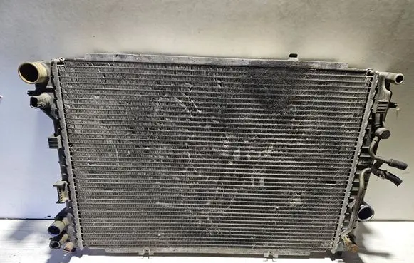 Opel Omega B2 Coolant radiator 52463054 DL52463054