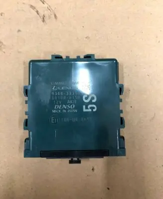 Lexus ES 300h Parking PDC control unit/module 8934033313 1881006150