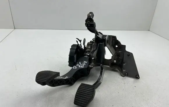 Peugeot 3008 I Pedal assembly 9684020980 9684022380