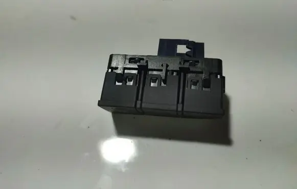 Citroen C5 ESP (stability program) switch 