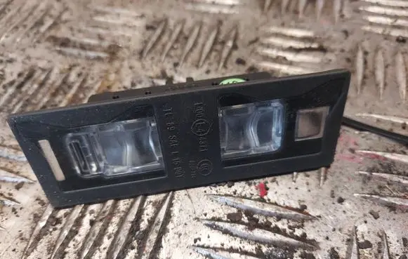 Audi Q5 SQ5 Number plate light 8W6943021