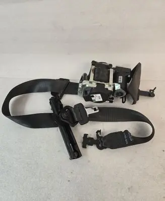 Volvo XC90 Front seatbelt 31484544