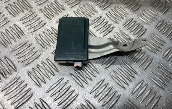 Lexus IS 220D-250-350 Door control unit/module 8974053060 2513003520
