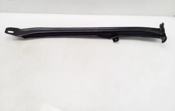 Mercedes-Benz C W204 Other engine bay part A2046280124