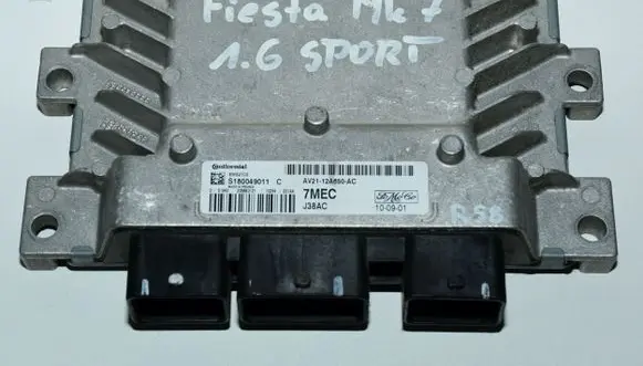 Ford Fiesta Engine control unit/module ECU AV2112A650AC S180049011C EMS2103