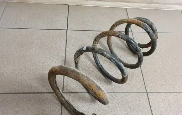 Peugeot Expert Front coil spring