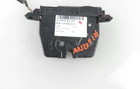 Tailgate/trunk/boot lock/catch/latch