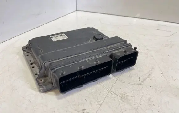 Lexus IS 220D-250-350 Engine control unit/module 8966153700 1758007704