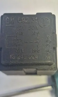 Opel Corsa D Other relay 13245094