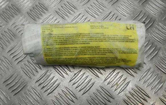Toyota Yaris Side airbag 739200D020 M4485