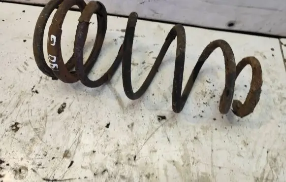 KIA Sorento Rear coil spring