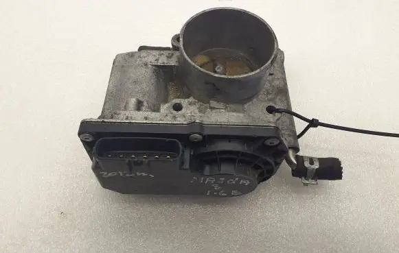 Mazda 3 II Throttle valve Z67713640