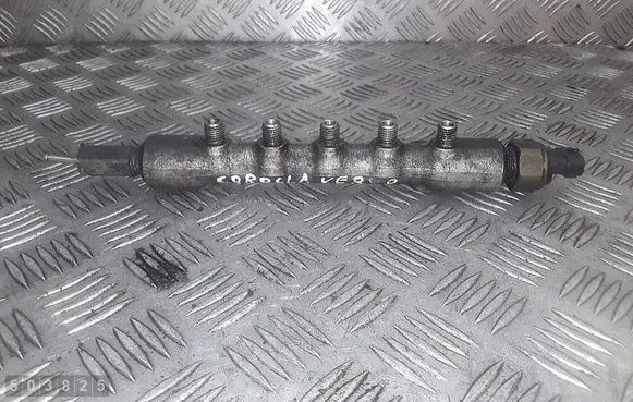 Toyota Corolla Verso E121 Fuel main line pipe