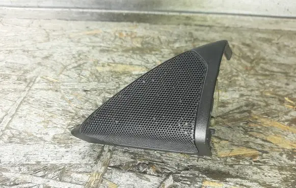 Opel Insignia A Front door high frequency speaker 13240950