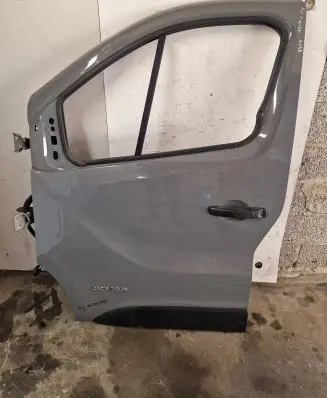 Nissan NV300 Front door
