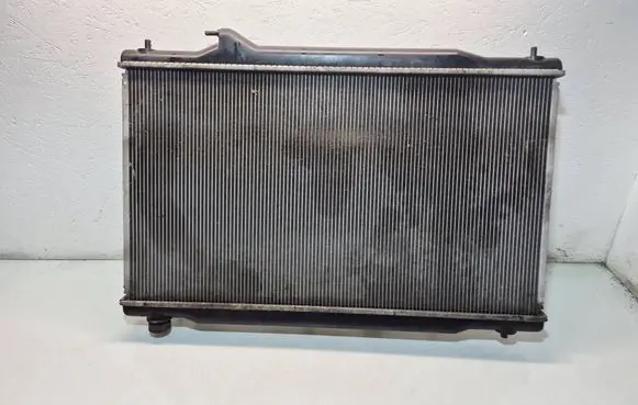Honda CR-V Coolant radiator
