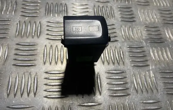 Volkswagen Golf IV Windscreen/window heater switch 8L0941503A